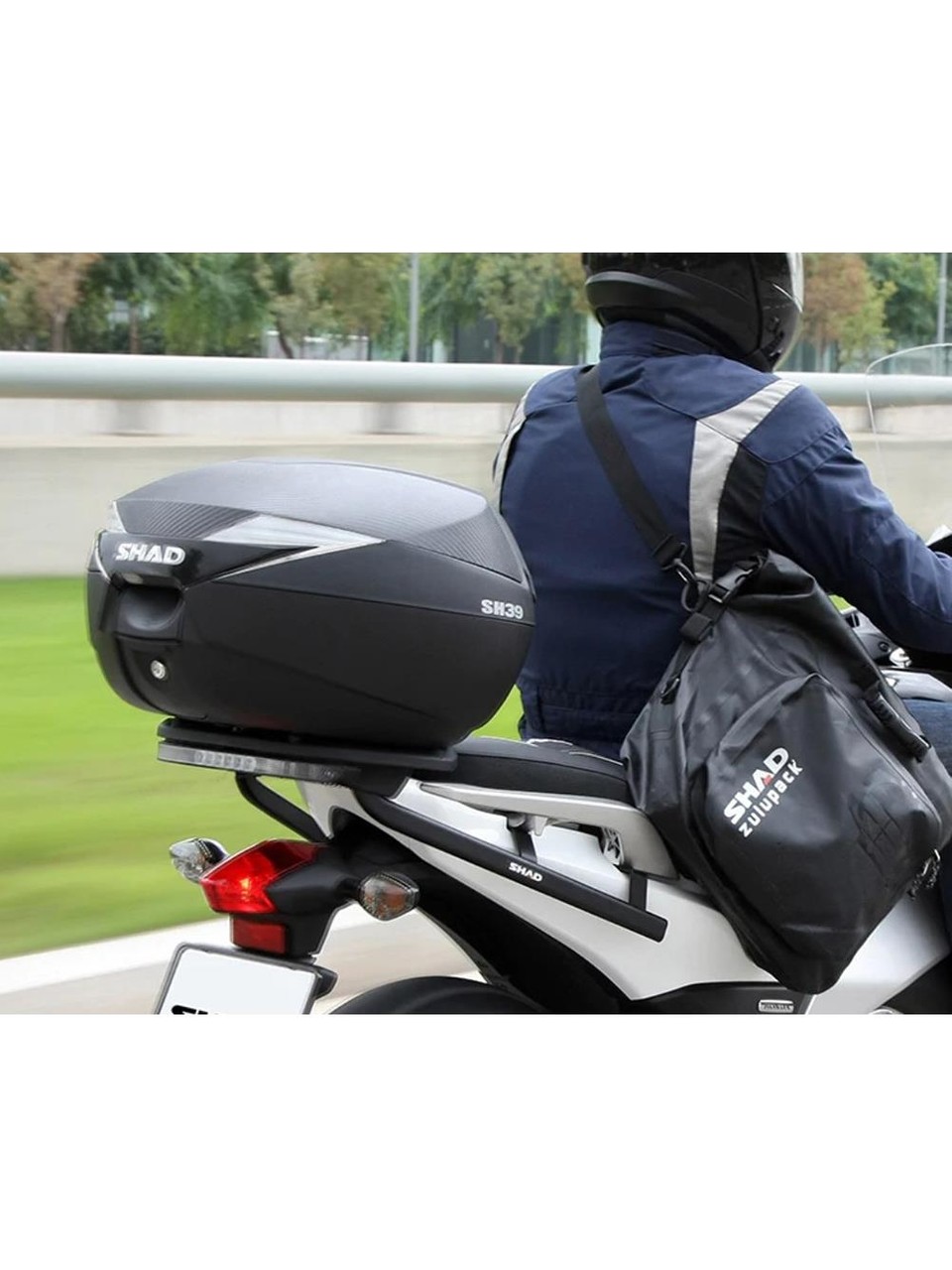 Shad SH39 Karbon Arka Çanta (39 Litre) D0B39106